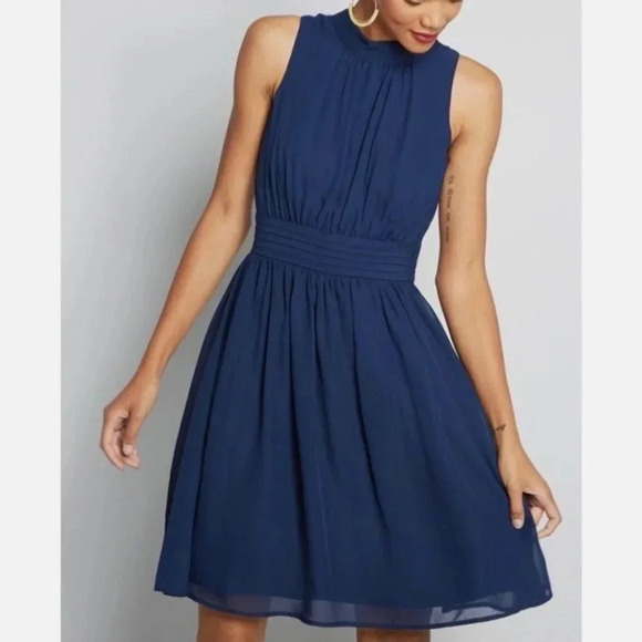 ModCloth Fervour Windy City Dress Size Large Navy Blue Chiffon Fit & Flare - Picture 1 of 10